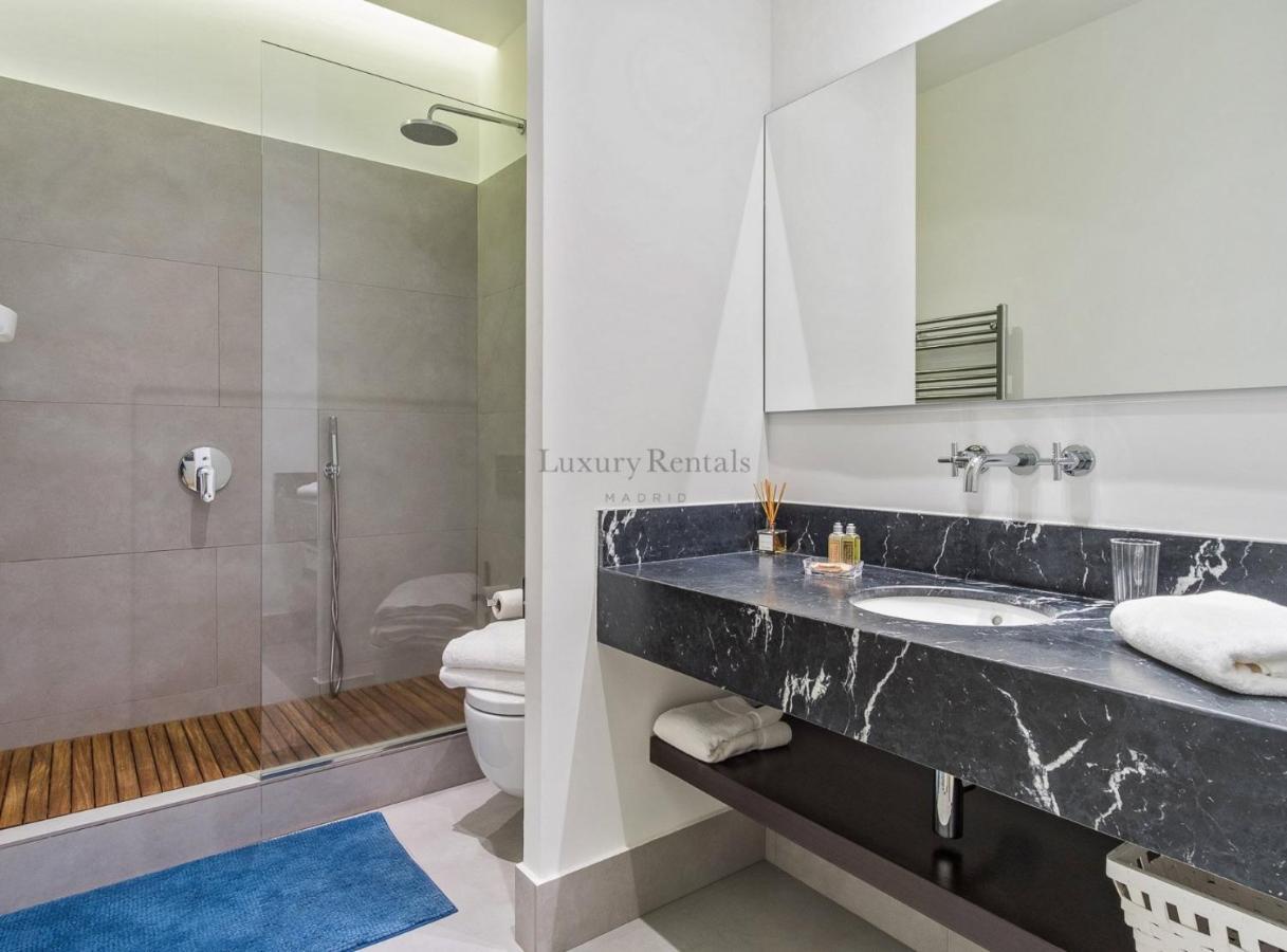 Ferienwohnung Bailen Palacio Real Madrid Exterior foto